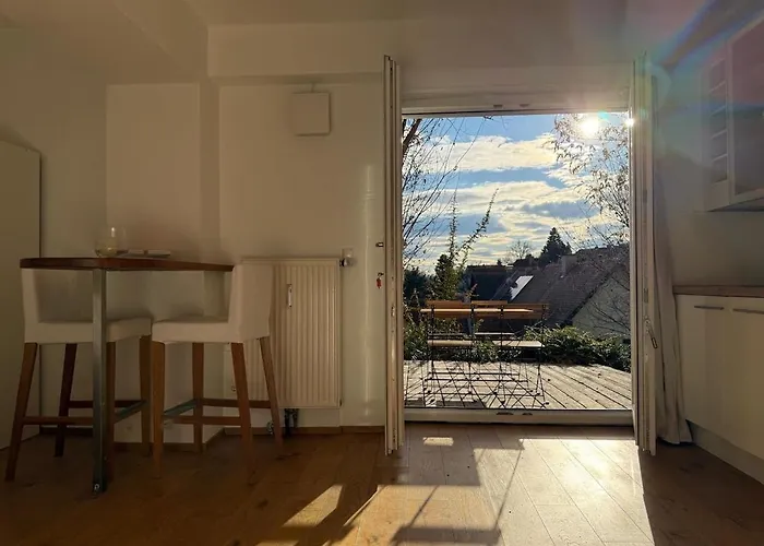 Cozy Studioapartment With Graden In Graz Free Parking