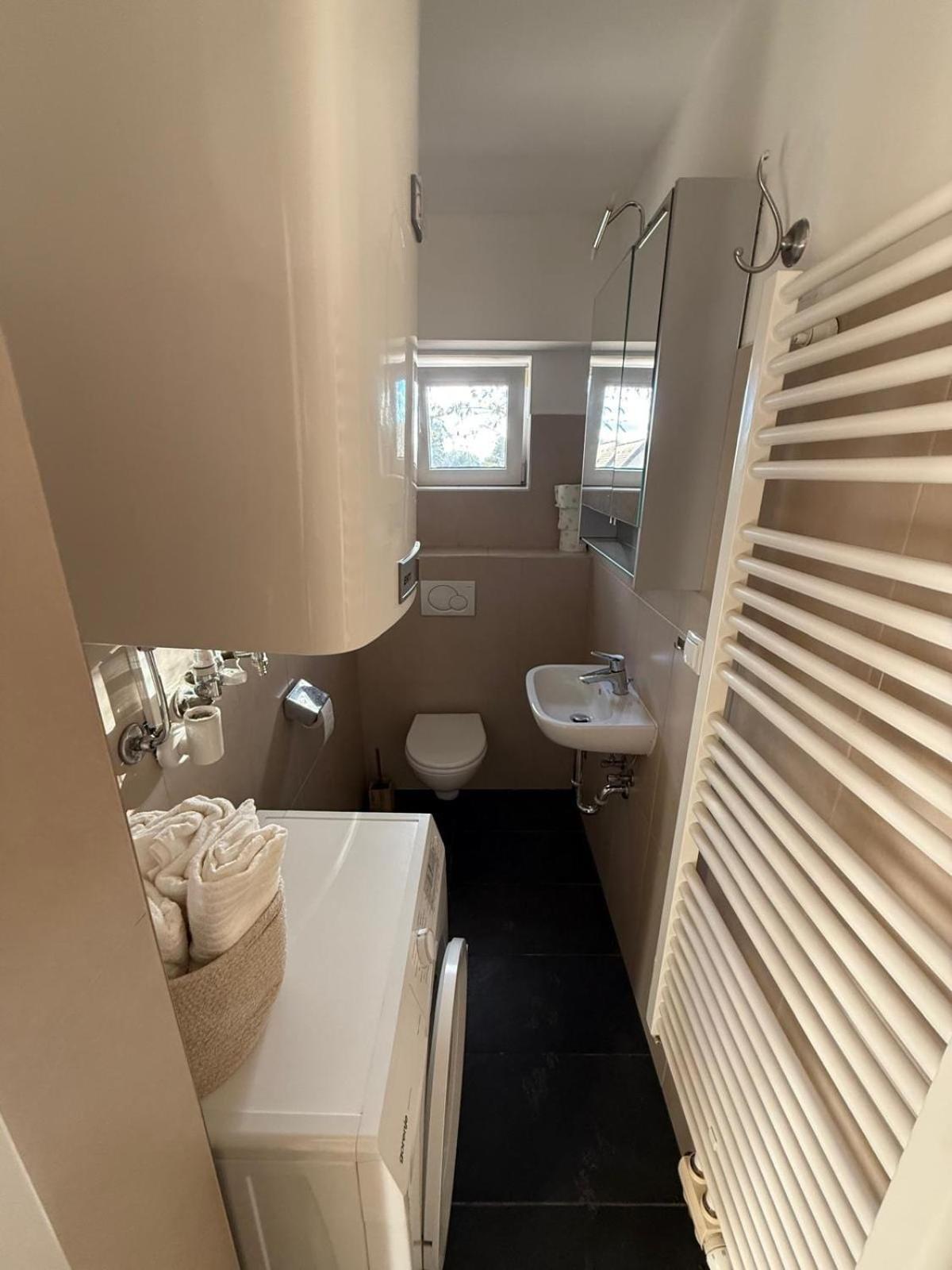 Cozy Studioapartment With Graden In Free Parking Apartment Graz